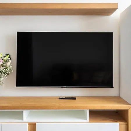 Apartamento Nuevo Con Parking Enfrente De La Universidad De Cantabria Santander