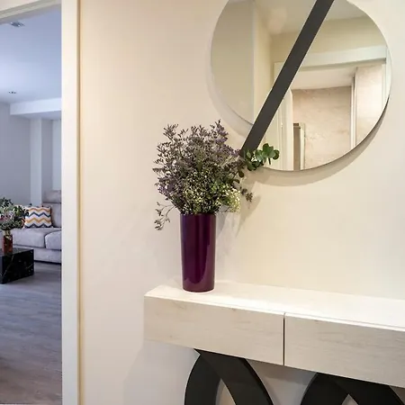 Apartamento Nuevo Con Parking Enfrente De La Universidad De Cantabria