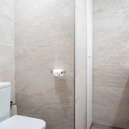 Apartamento Nuevo Con Parking Enfrente De La Universidad De Cantabria 아파트
